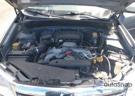 2010 Subaru Forester 2.5X Premium z USA, uszkodzony, nr VIN JF2SH6CC3AH774032